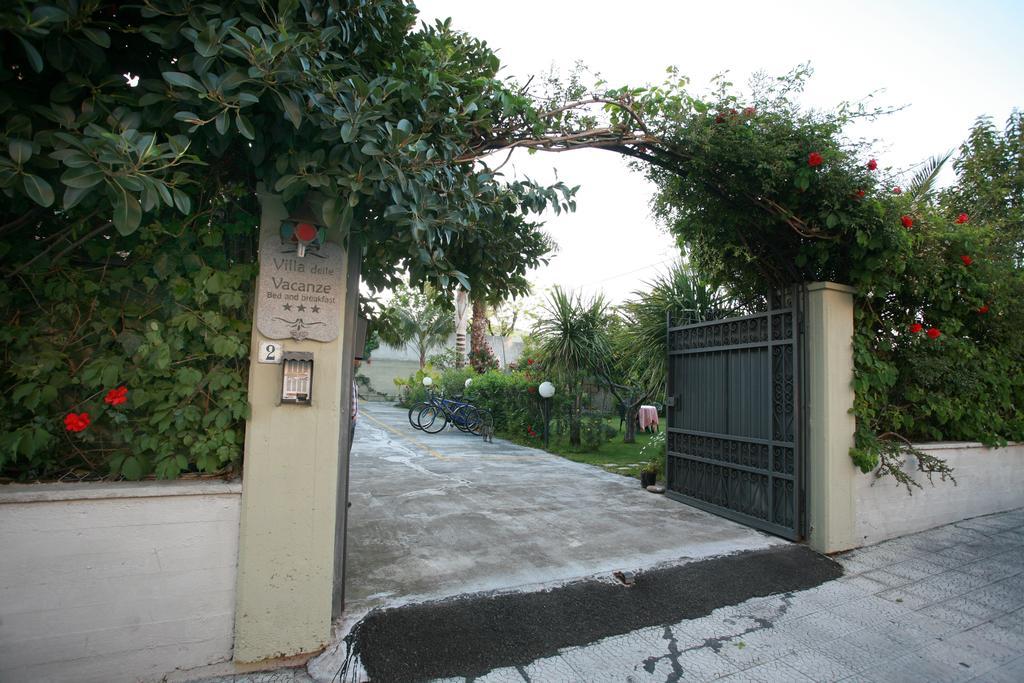 Villa Delle Vacanze Фиумефредо ди Сицилия Екстериор снимка