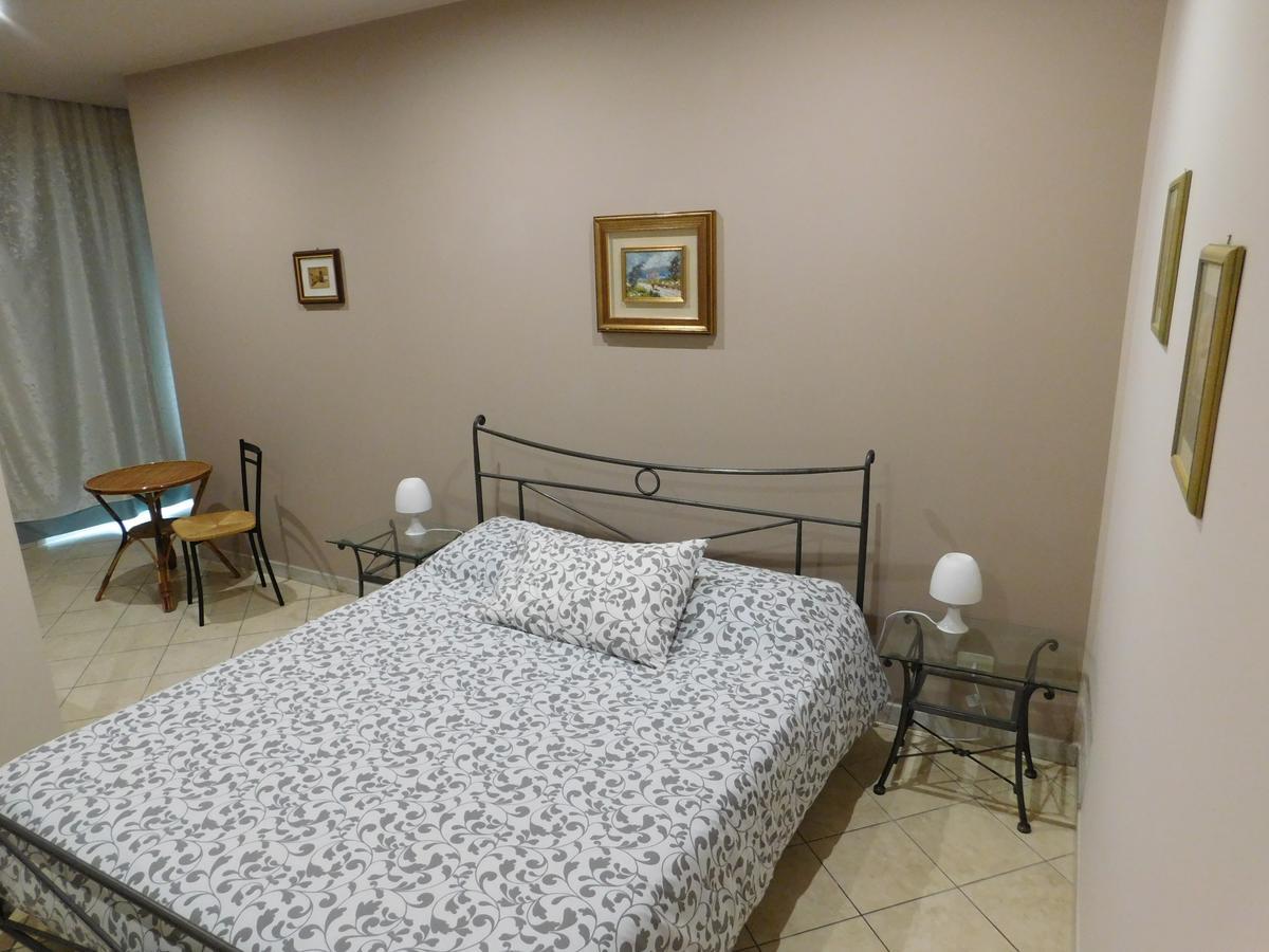 Villa Delle Vacanze Фиумефредо ди Сицилия Екстериор снимка