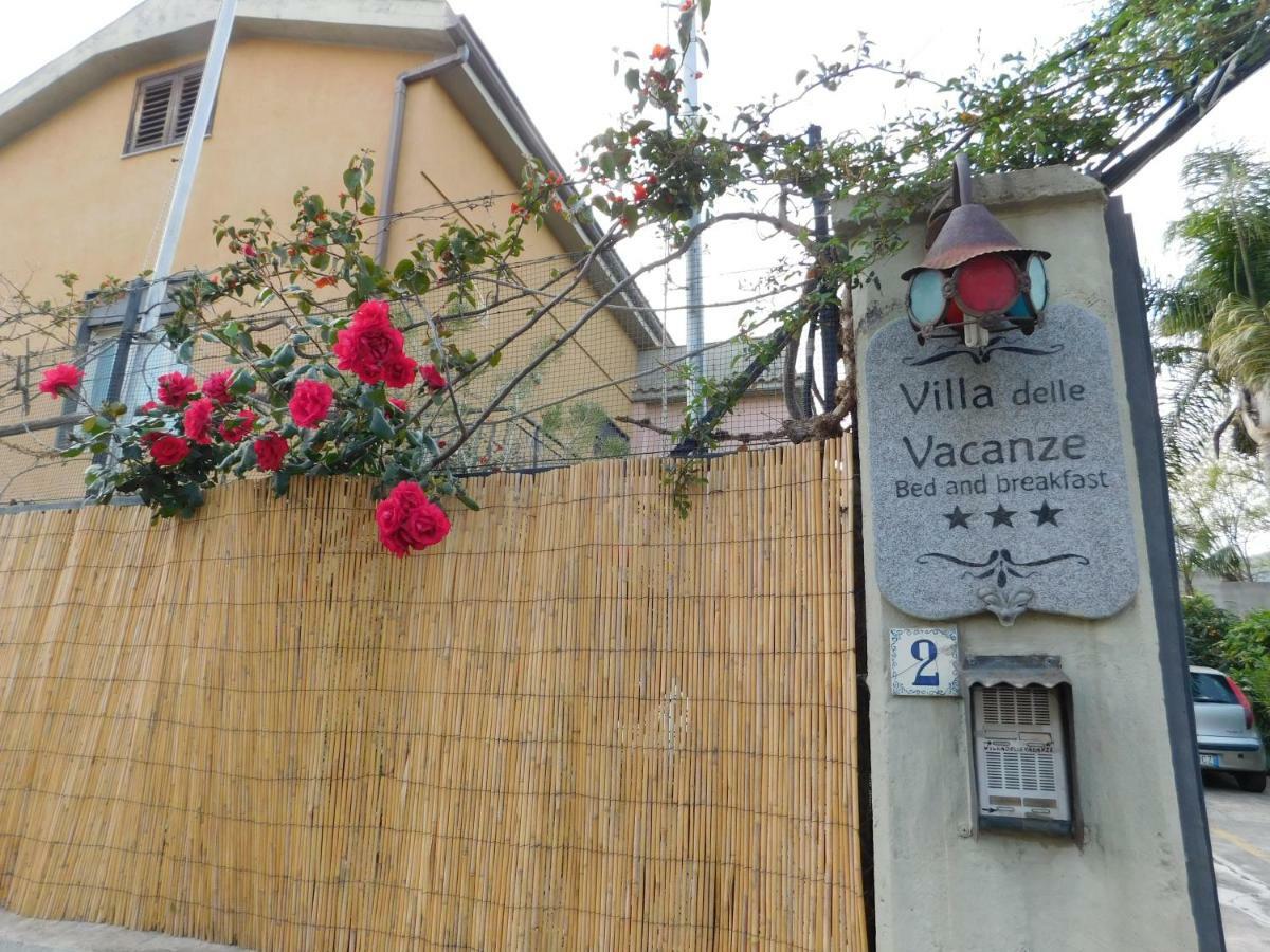 Villa Delle Vacanze Фиумефредо ди Сицилия Екстериор снимка